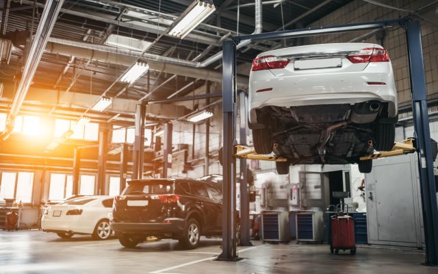 Why should i service my car 640x 400 Cars being serviced at a garage